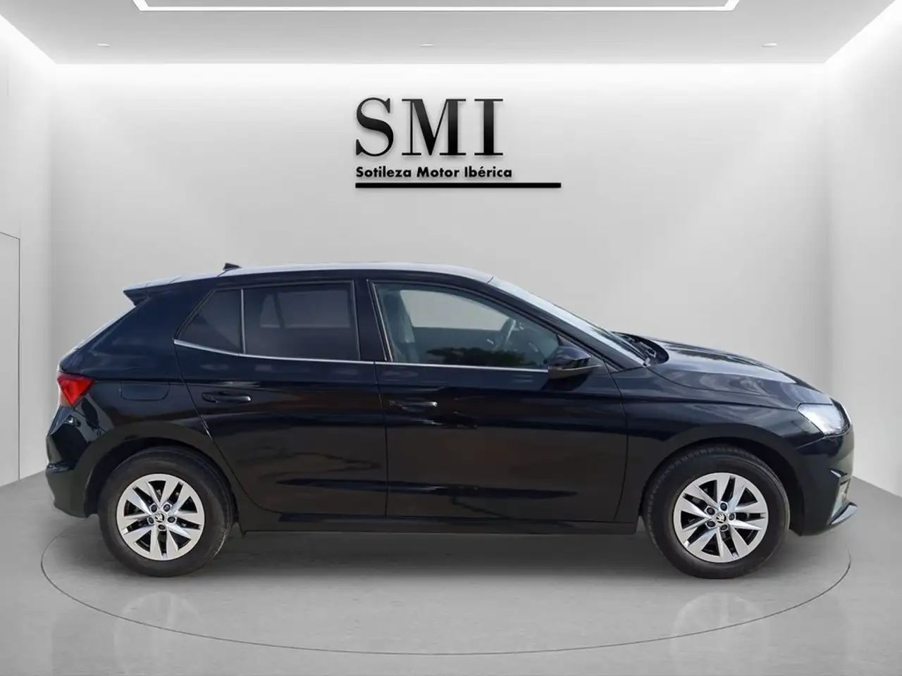 Skoda Fabia 1.0 TSI Selection 70kW — معرض صور السيارة 4
