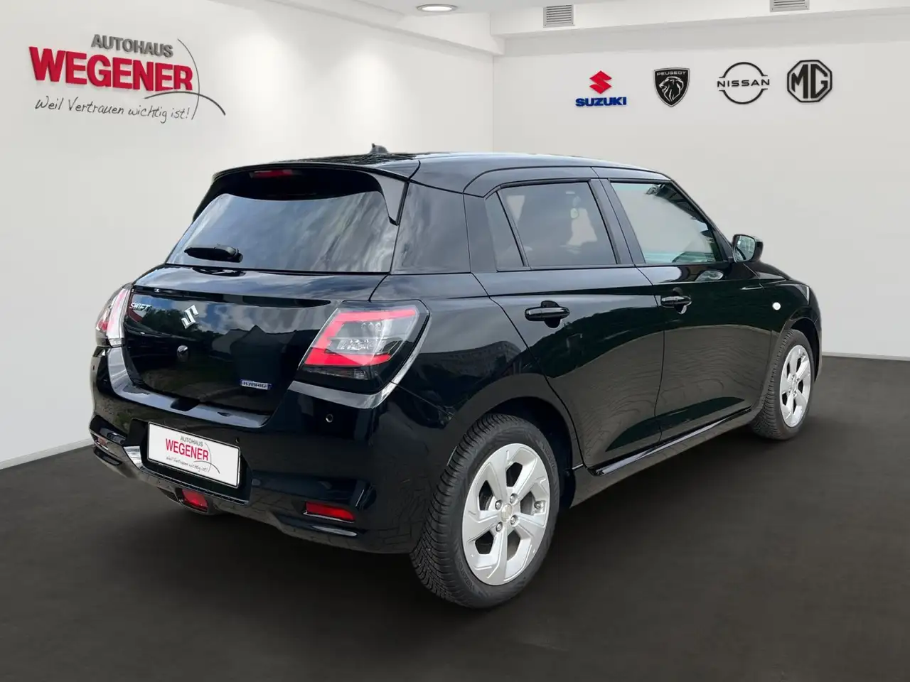 Suzuki Swift 1.2 Hybrid AT Comfort LED*Navi*Kamera*SHZ — Vehicle gallery 3