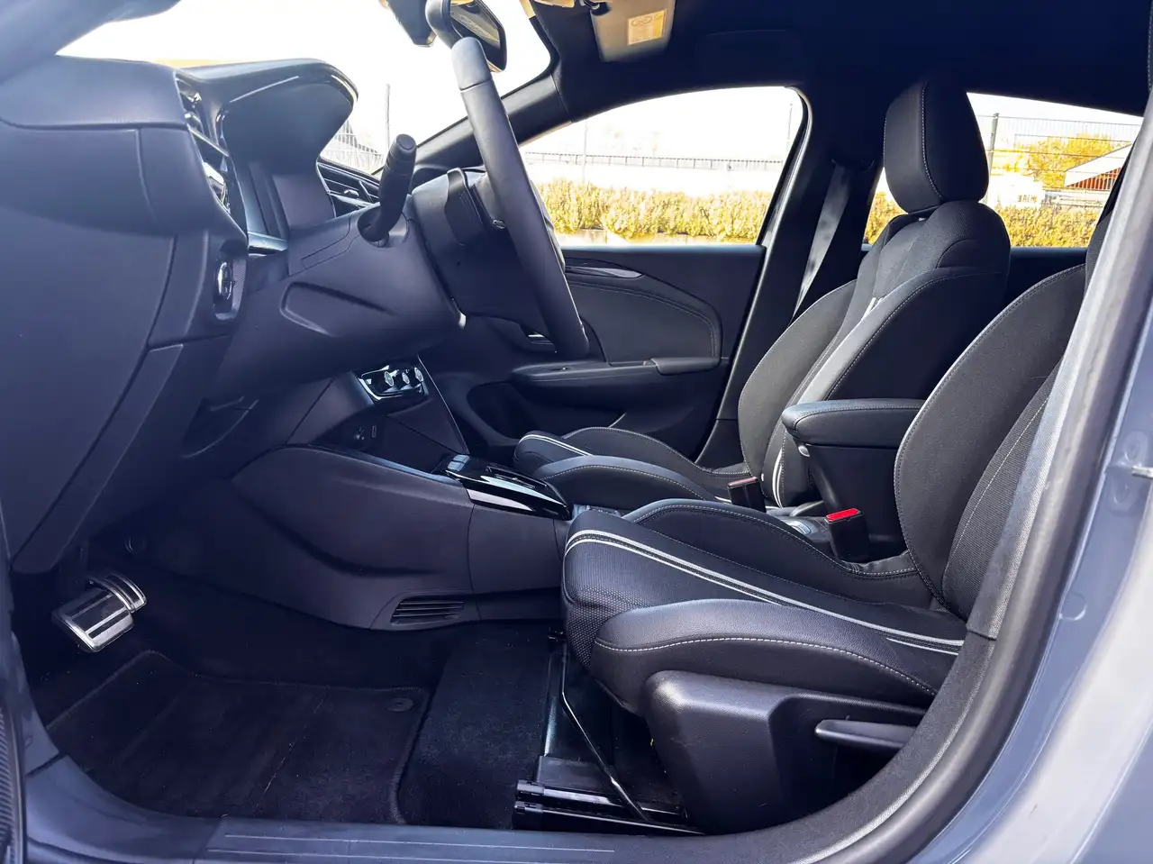 Opel Corsa GS Hybrid — Vehicle gallery 10