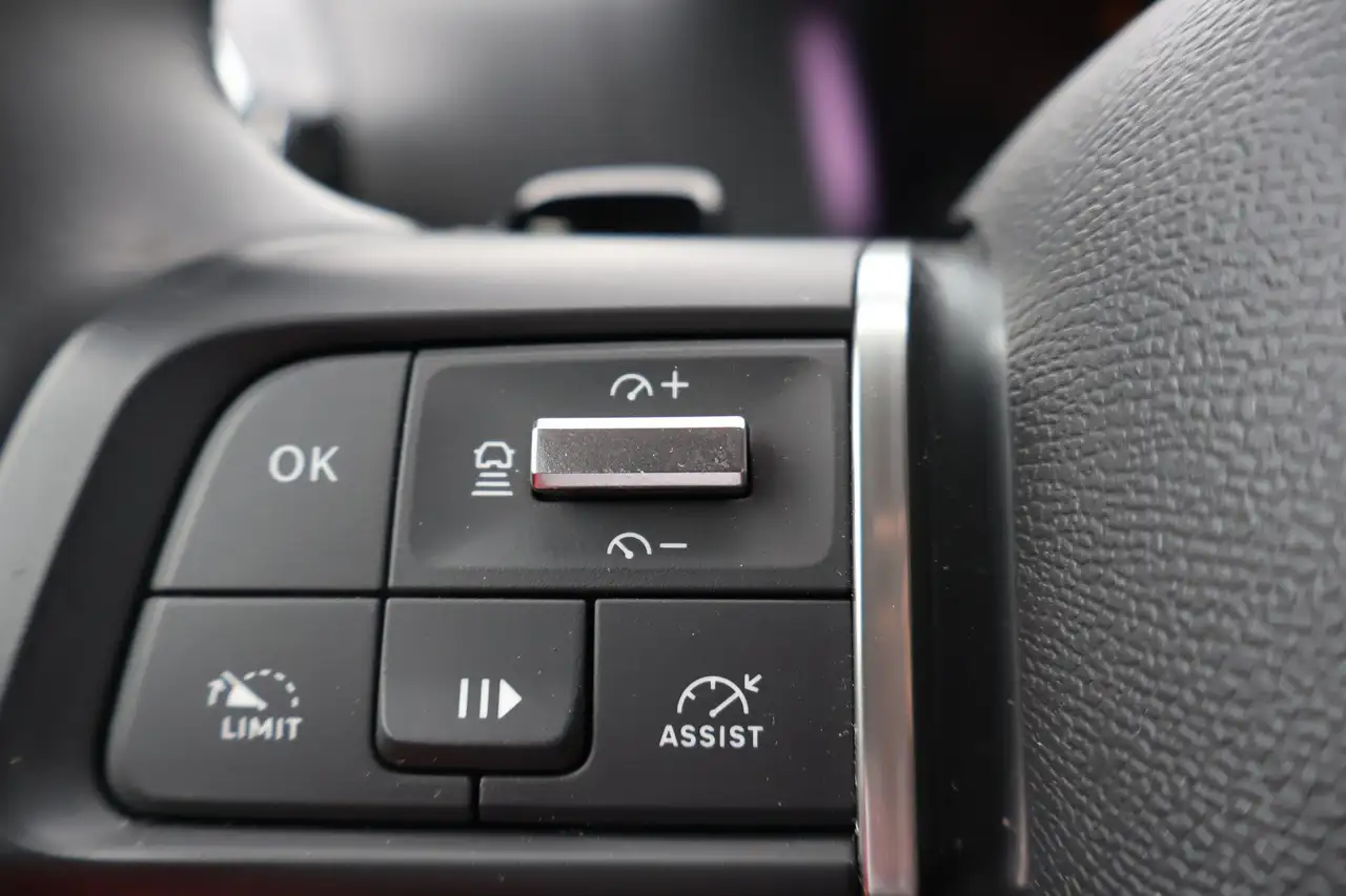 Citroen C4 Max Aut. LED Navi Head-Up Android Apple PDC — معرض صور السيارة 17