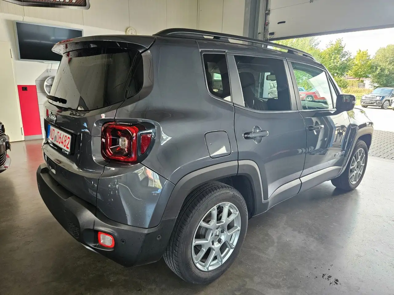 Jeep Renegade High Altitude Mild-H./ LED/Kamera/SHZ — Galería del vehículo 7