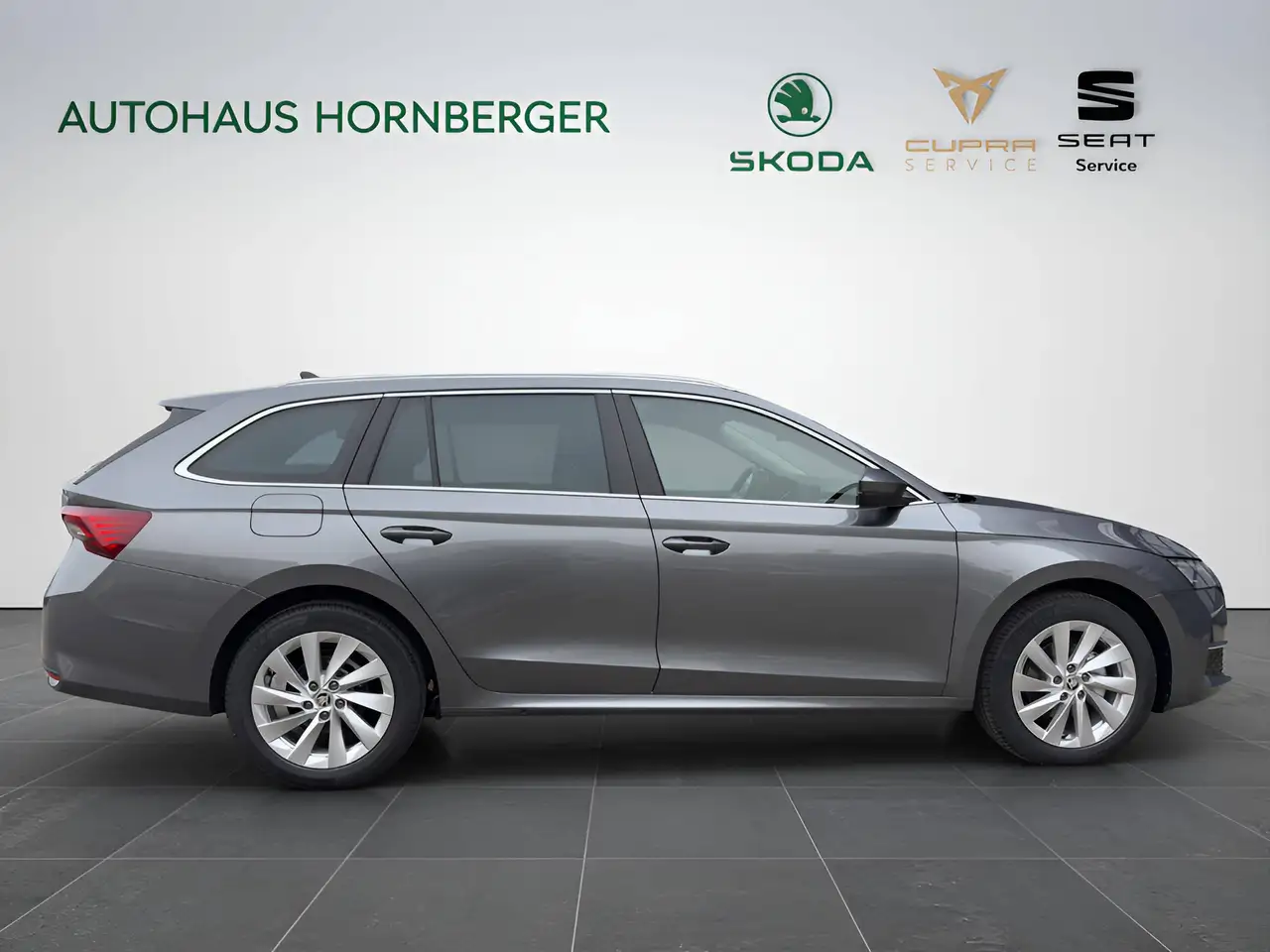 Skoda Octavia 1.5 eTSI Selection — Vehicle gallery 6