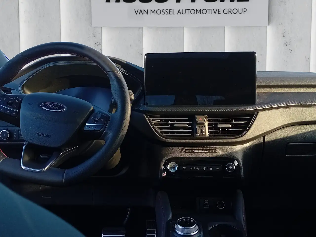 Ford Kuga ST-Line X Aut.*PANO*AHK*360GRAD*LED-MATRIX*NAVI*GR — Galerie du véhicule 12