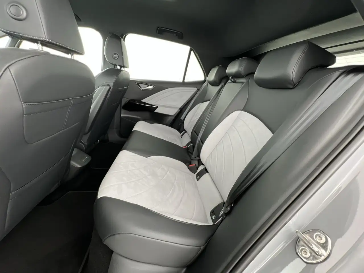 Volkswagen ID.3 Pro Move*NAVI*SHZ*RFK*uvm — Galerie du véhicule 9
