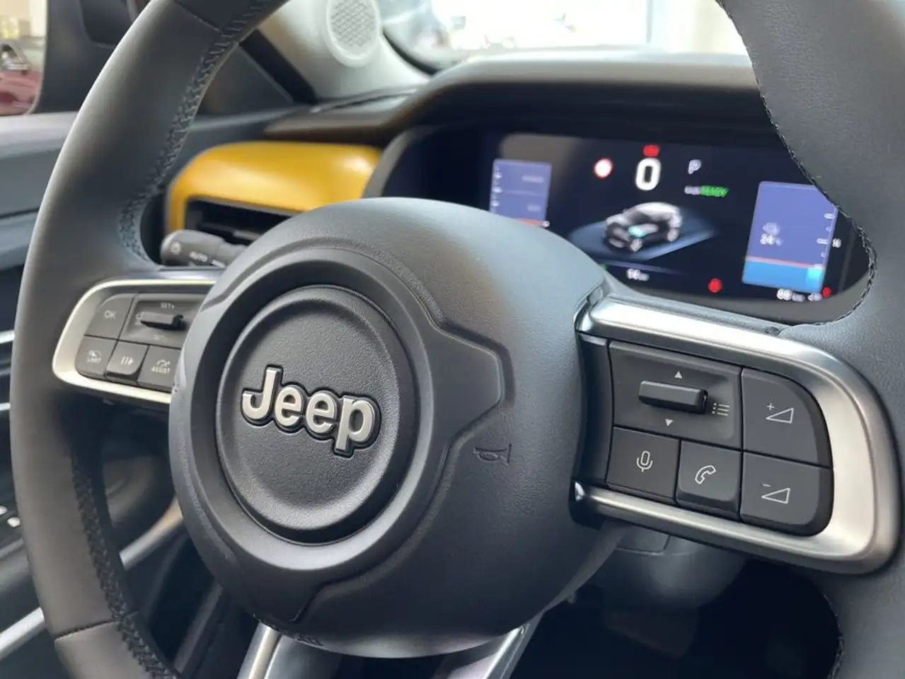 Jeep Avenger Summit Infotainment Paket — Galerie du véhicule 15