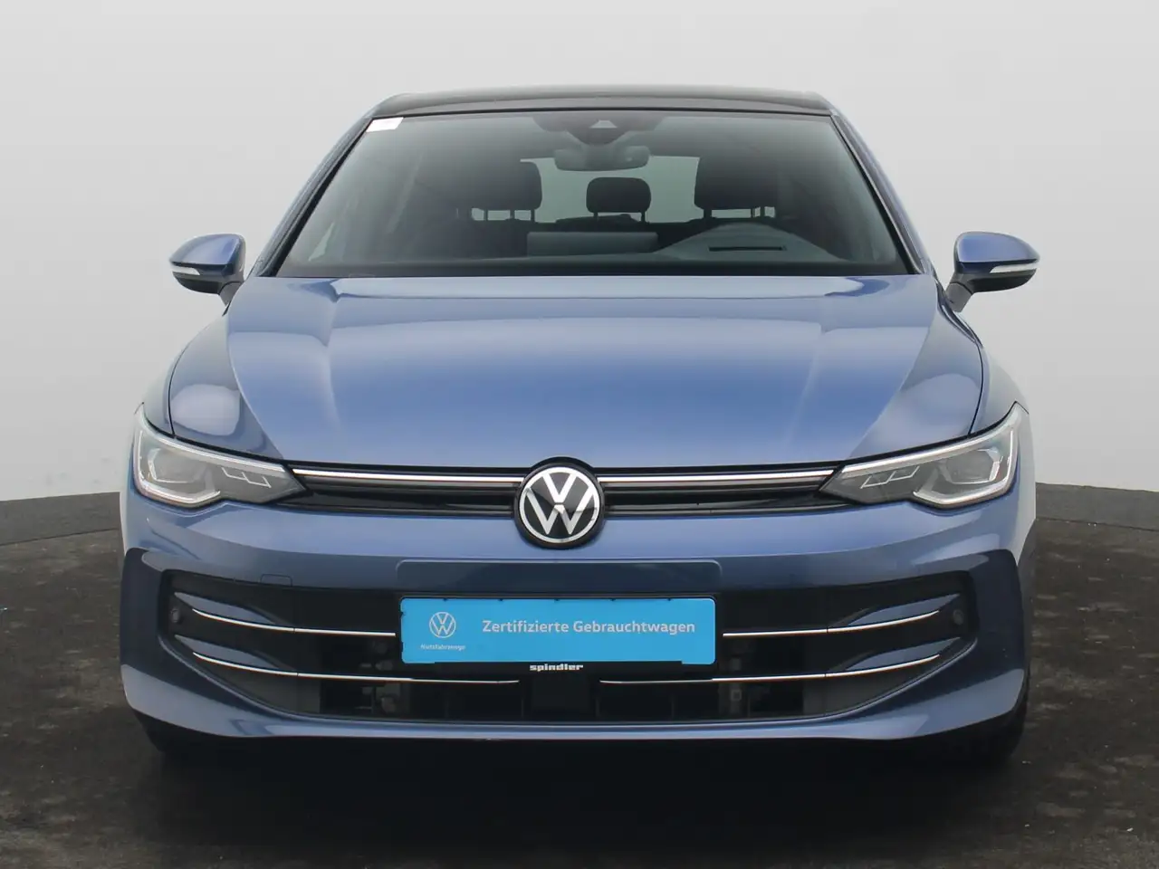 Volkswagen Golf VIII Style Edition 50 1.5 eTSI DSG / Pano — Vehicle gallery 3
