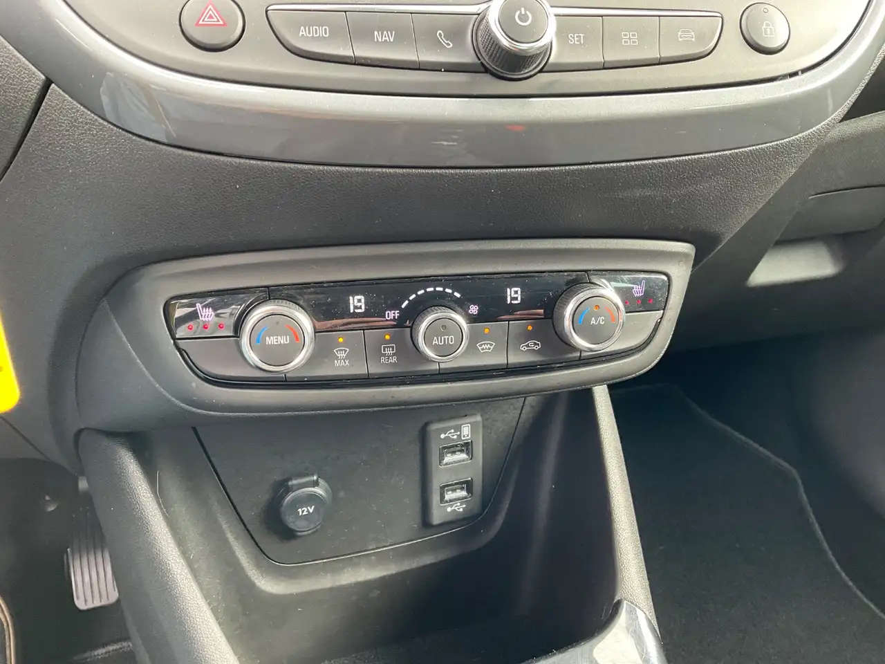 Opel Crossland 1.2 Elegance Inspektionspaket BigDeal! — معرض صور السيارة 21