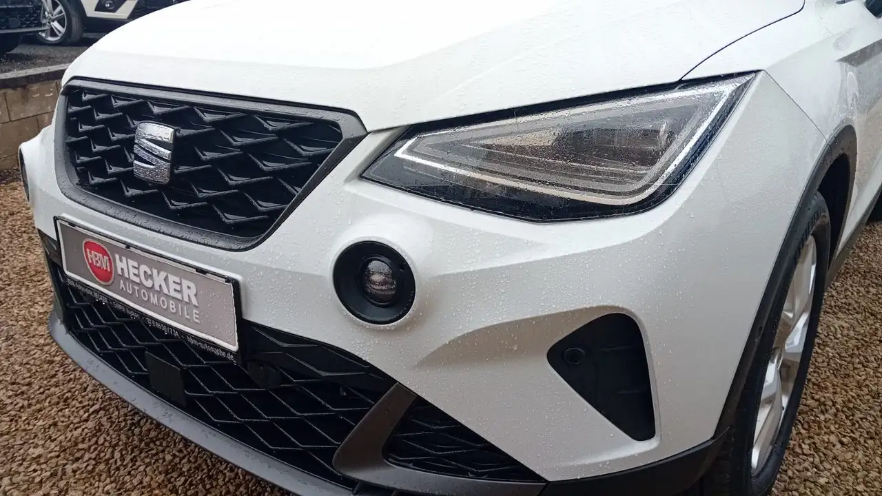 SEAT Arona FR 1,5TSI+Automatik+Navi+Kamera — Galerie du véhicule 9