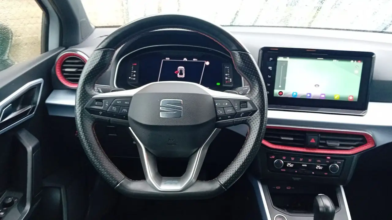 SEAT Arona FR 1,5TSI+Automatik+Navi+Kamera — Galerie du véhicule 27