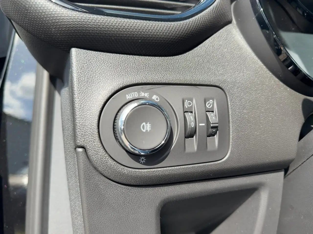 Opel Crossland 1.2 Turbo Enjoy LED+SHZ+Fernlichtass. — Galerie du véhicule 17