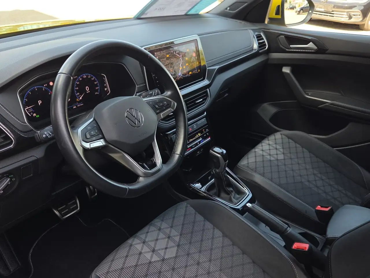 Volkswagen T-Cross 1.5 TSI R-Line Navi*AHK*IQ-Light*IQ-Driv — معرض صور السيارة 21