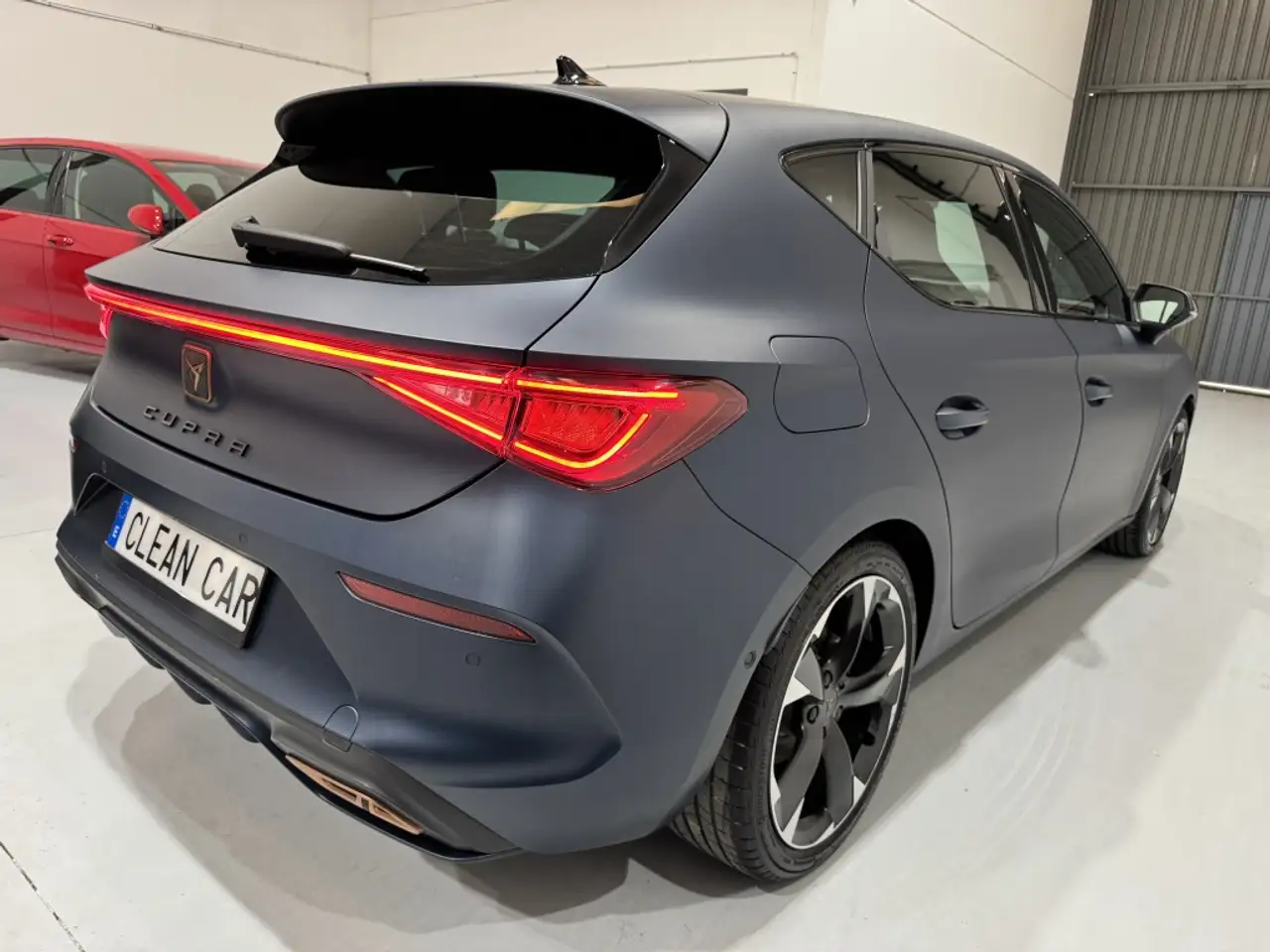 CUPRA Leon 1.4 TSI e-Hybrid DSG 204 — معرض صور السيارة 6