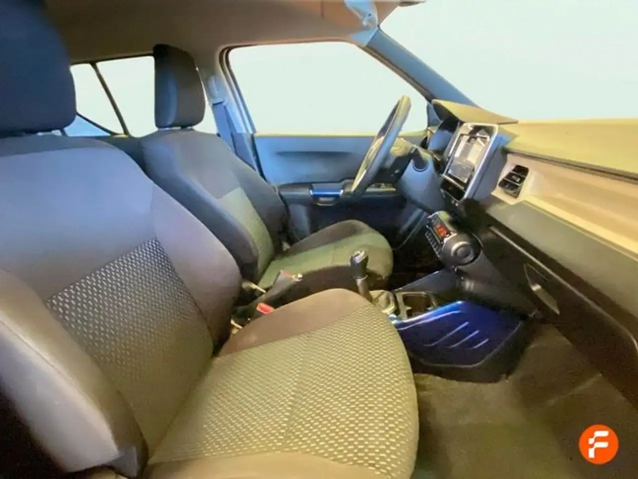 Suzuki Ignis 1.2 GLX Mild Hybrid — Galerie du véhicule 13