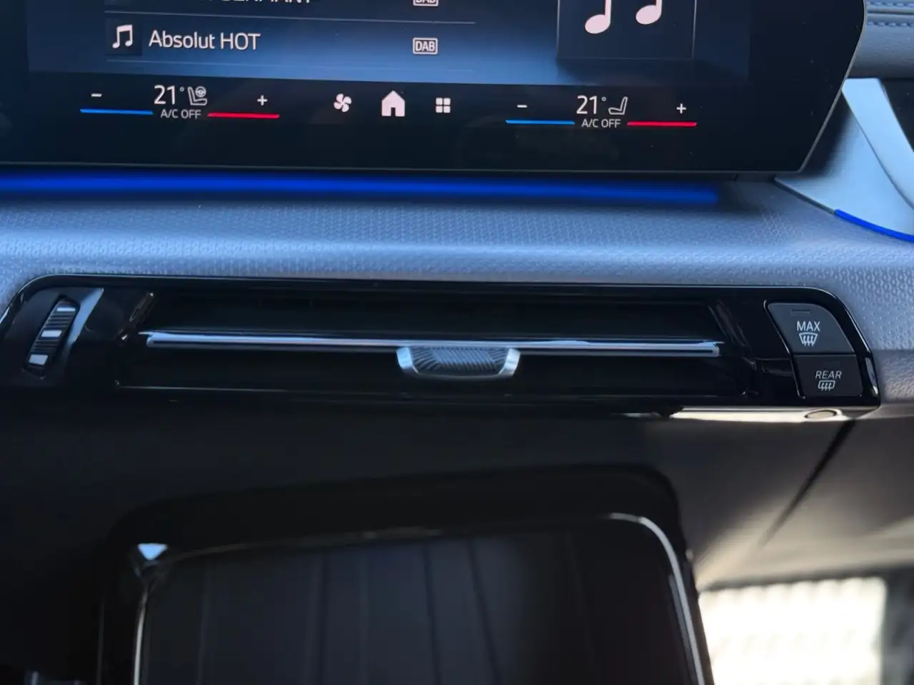 BMW 220 M-SPORT ACC LED AHK HUD Navi SHZ Spur Virtual — Vehicle gallery 26