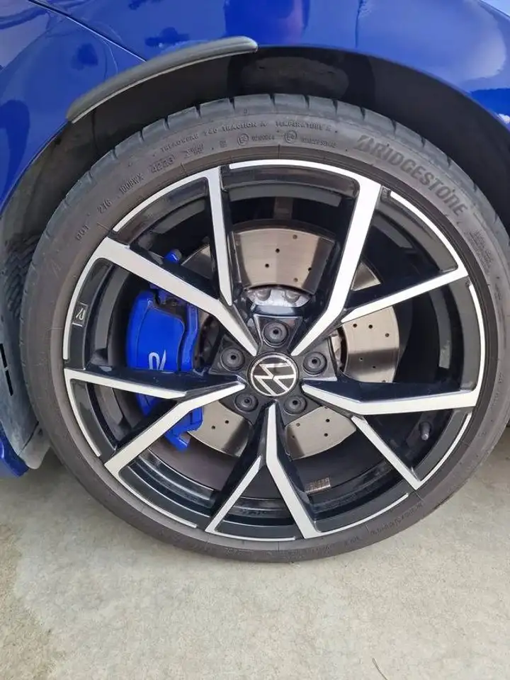 Volkswagen Golf R Golf 2.0 TSI R DSG 235kW R — Galería del vehículo 9