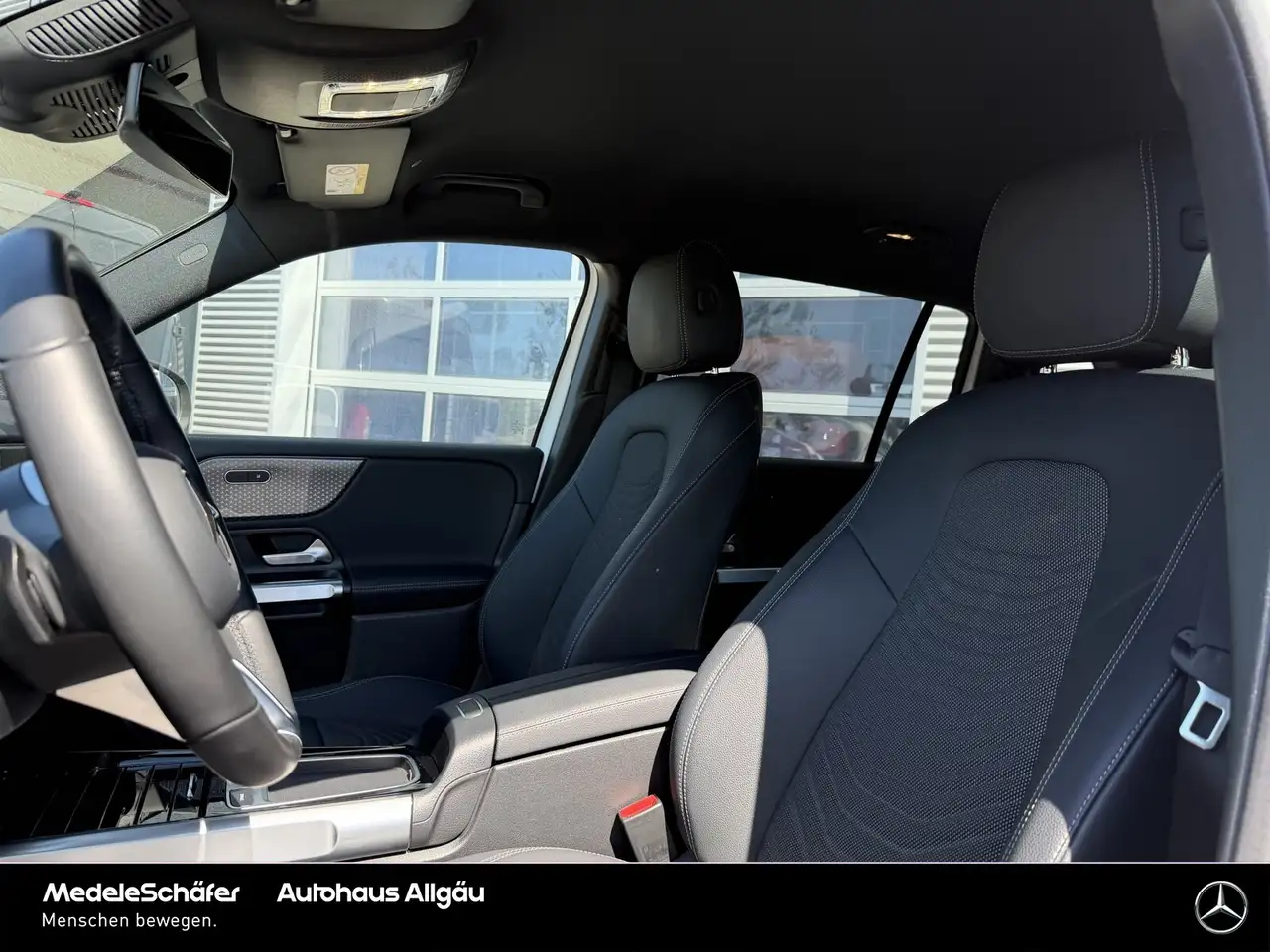 Mercedes-Benz EQB 300 EQB 300 4M Progressive Vorr.-Distronic Kamera LED — Galería del vehículo 12