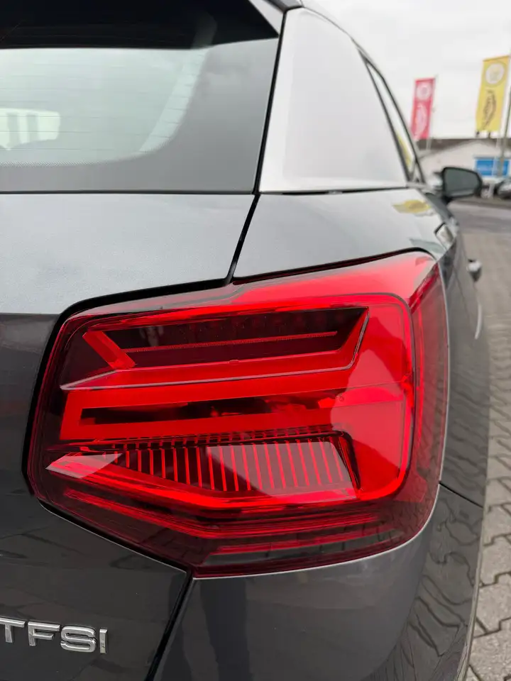 Audi Q2 S line — معرض صور السيارة 6