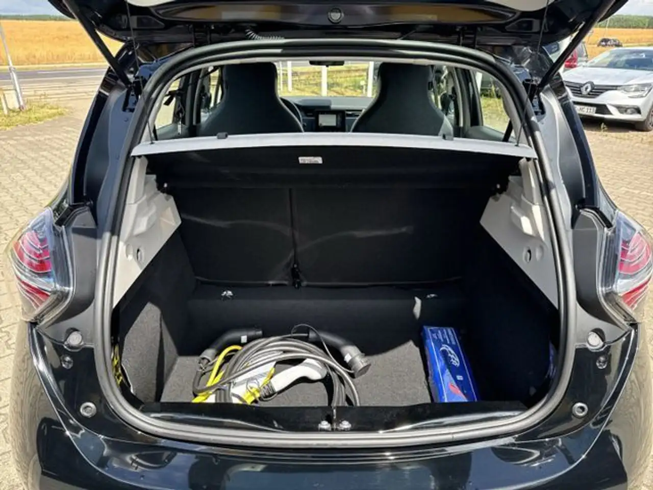 Renault ZOE Evolution EV 50R110 mit CCS — Galerie du véhicule 8