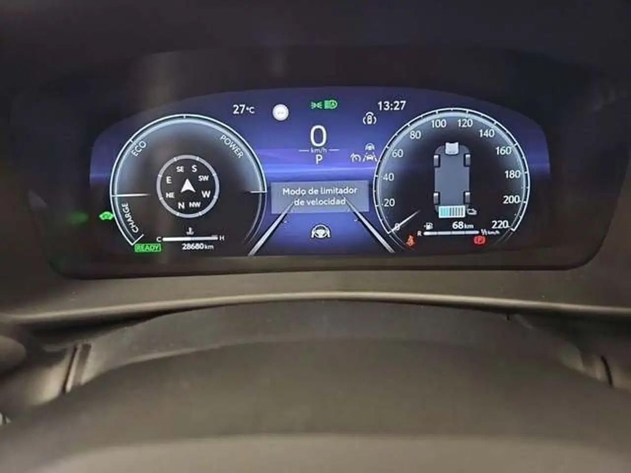 Toyota C-HR 140H Advance — معرض صور السيارة 15