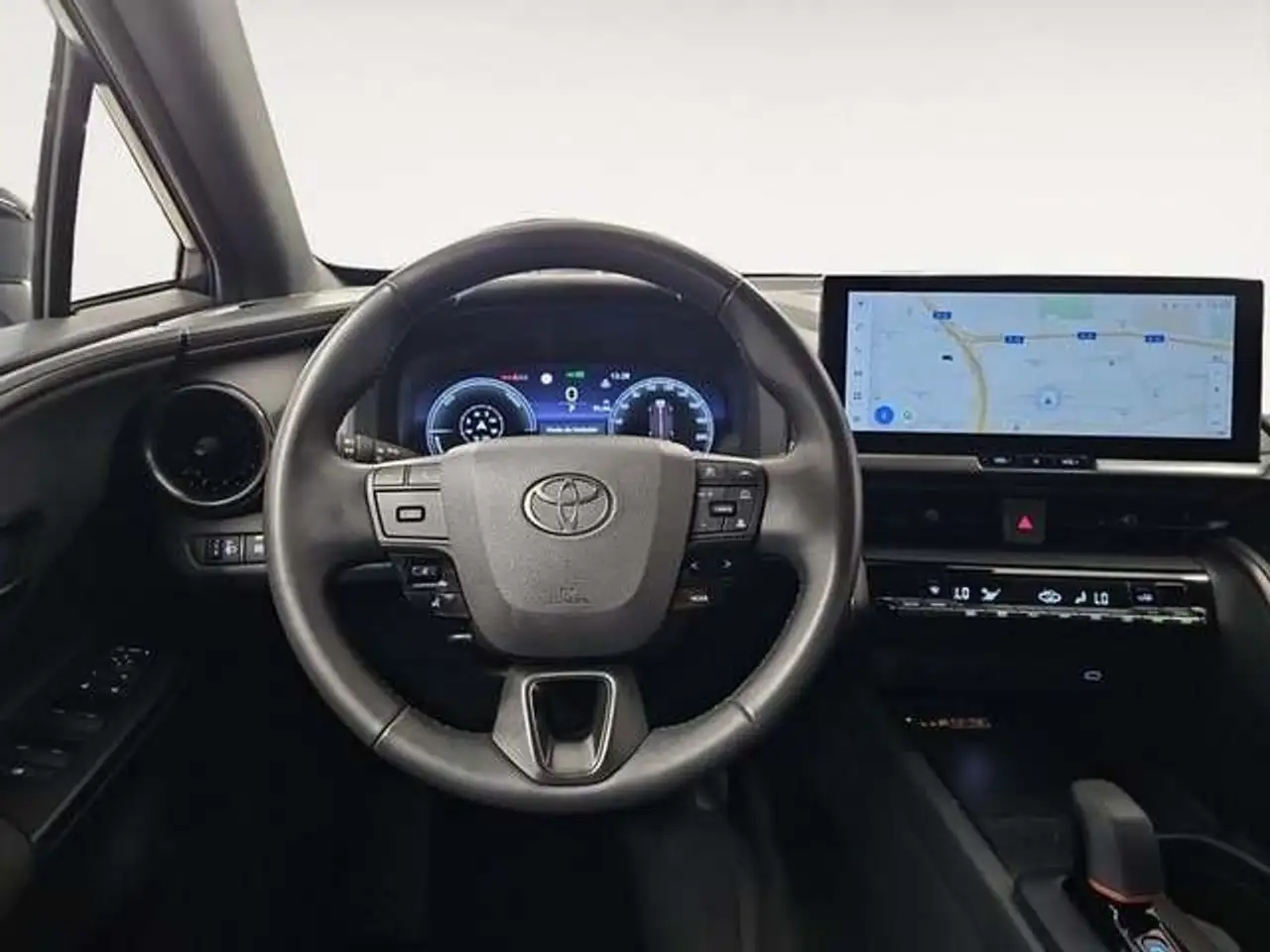 Toyota C-HR 140H Advance — معرض صور السيارة 10