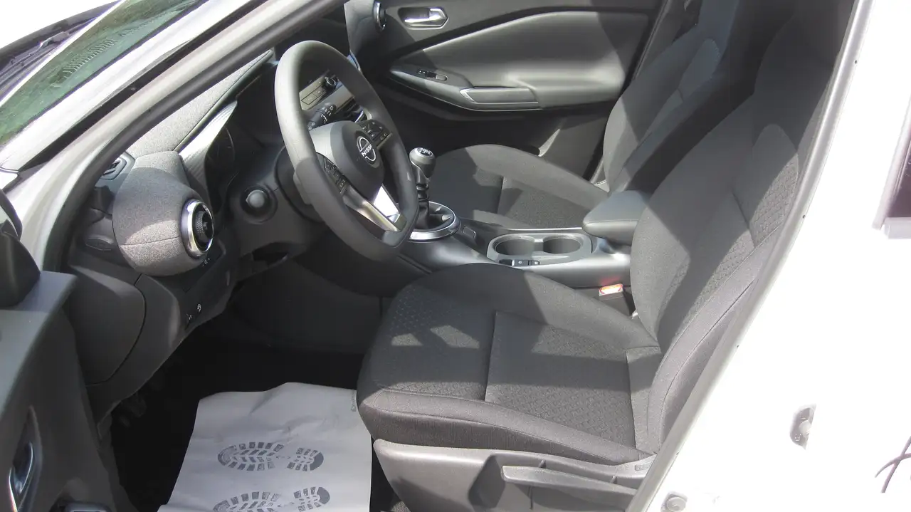 Nissan Juke Juke 1.0 DIG-T Acenta — Galería del vehículo 9
