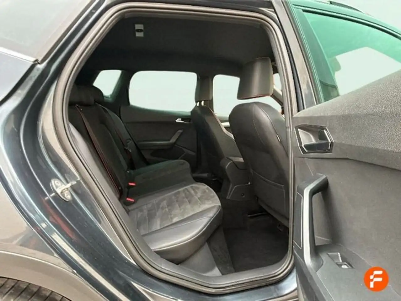 SEAT Arona 1.0 TSI 81kW (110CV) FR XL RX — معرض صور السيارة 17