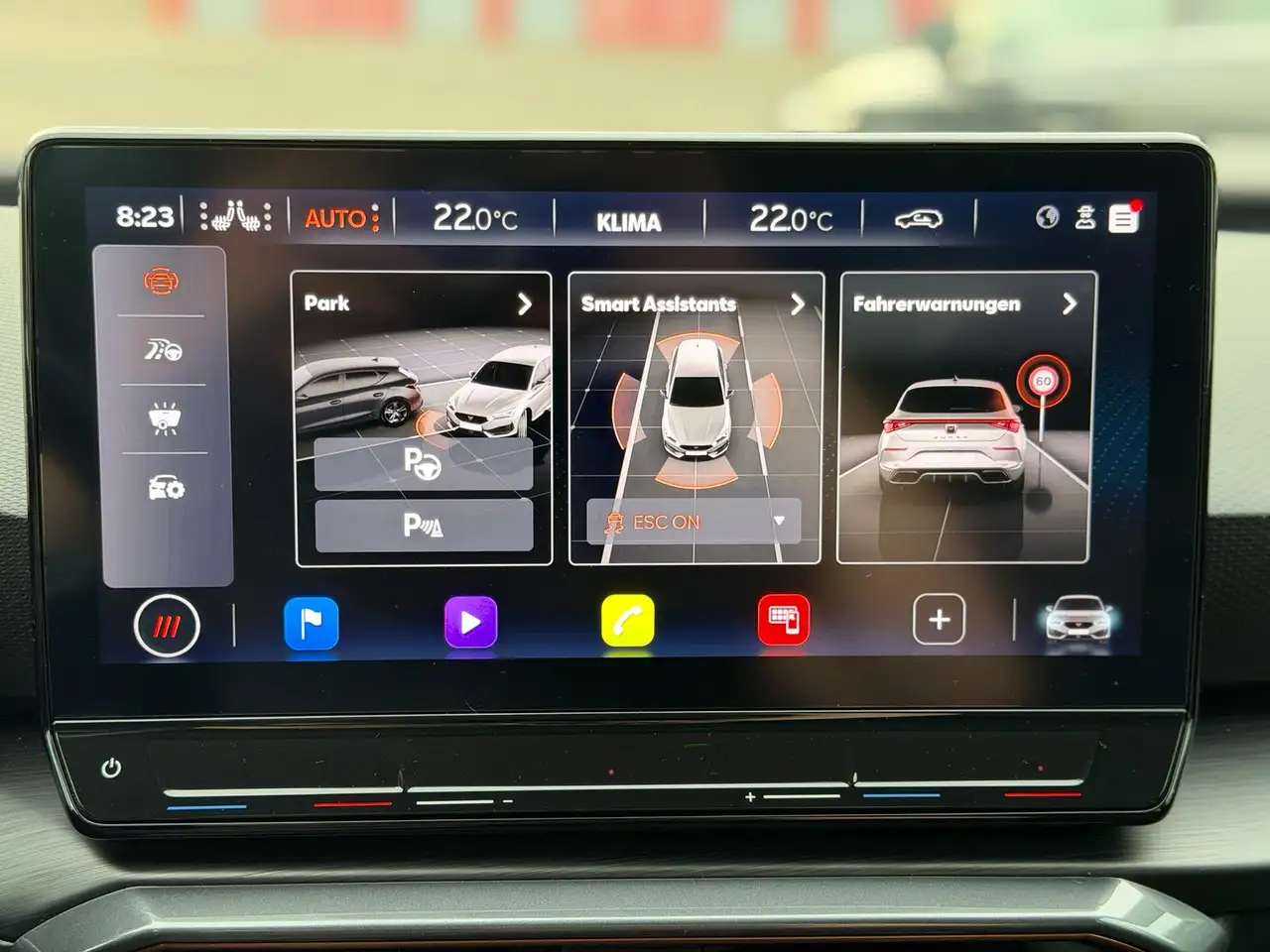 CUPRA Leon 2.0 TSI VZ NAVI | RFK | Full Link | ACC — معرض صور السيارة 10