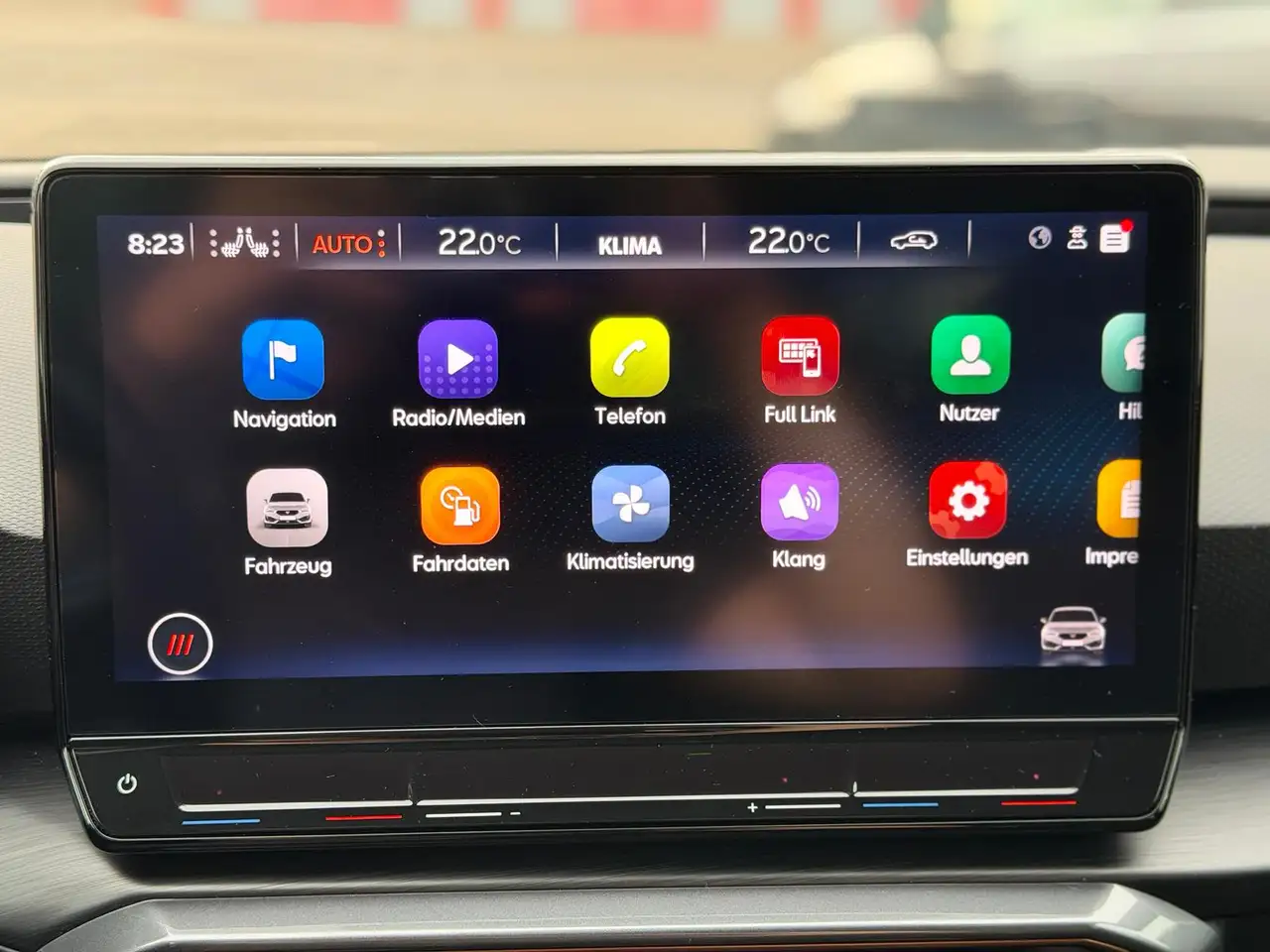 CUPRA Leon 2.0 TSI VZ NAVI | RFK | Full Link | ACC — معرض صور السيارة 8