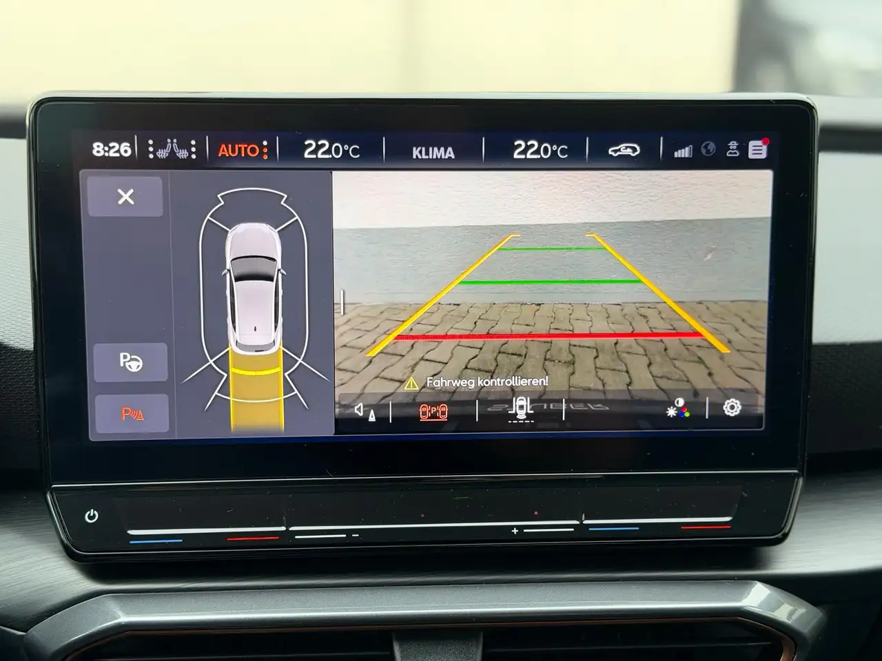 CUPRA Leon 2.0 TSI VZ NAVI | RFK | Full Link | ACC — معرض صور السيارة 20
