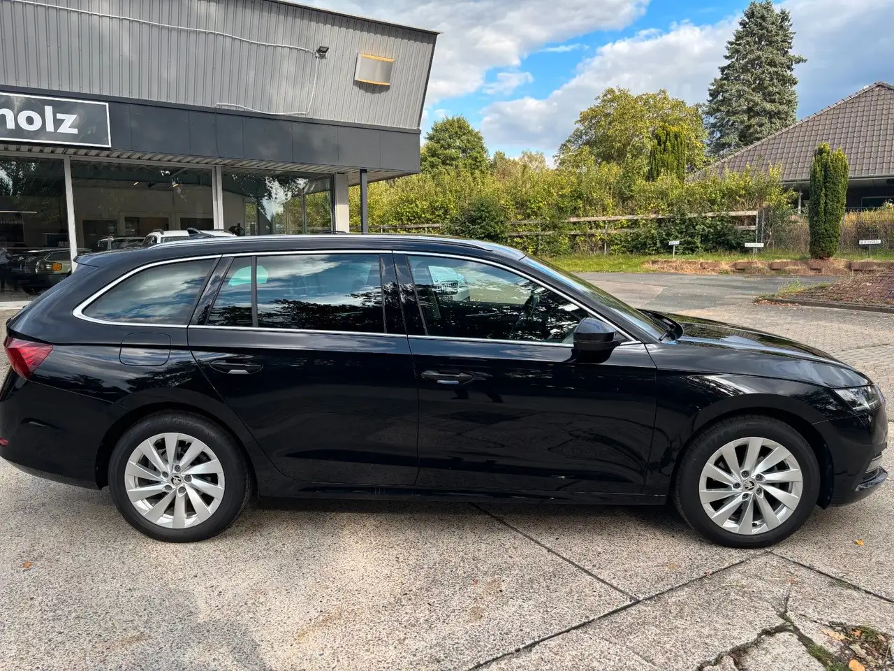 Skoda Octavia 1.5 eTSI Combi Style*ACC*Columbus*Headup — معرض صور السيارة 4