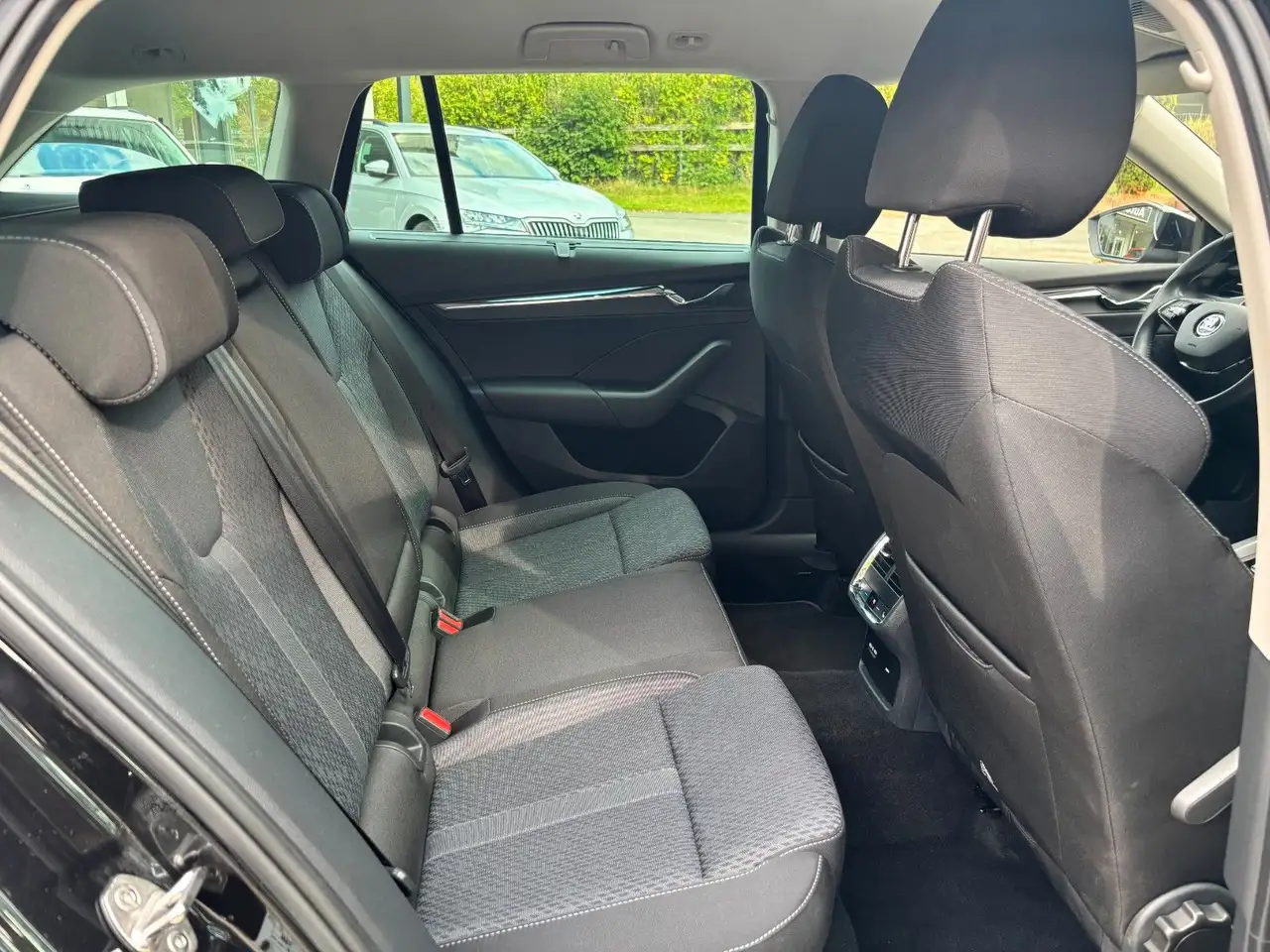 Skoda Octavia 1.5 eTSI Combi Style*ACC*Columbus*Headup — معرض صور السيارة 17