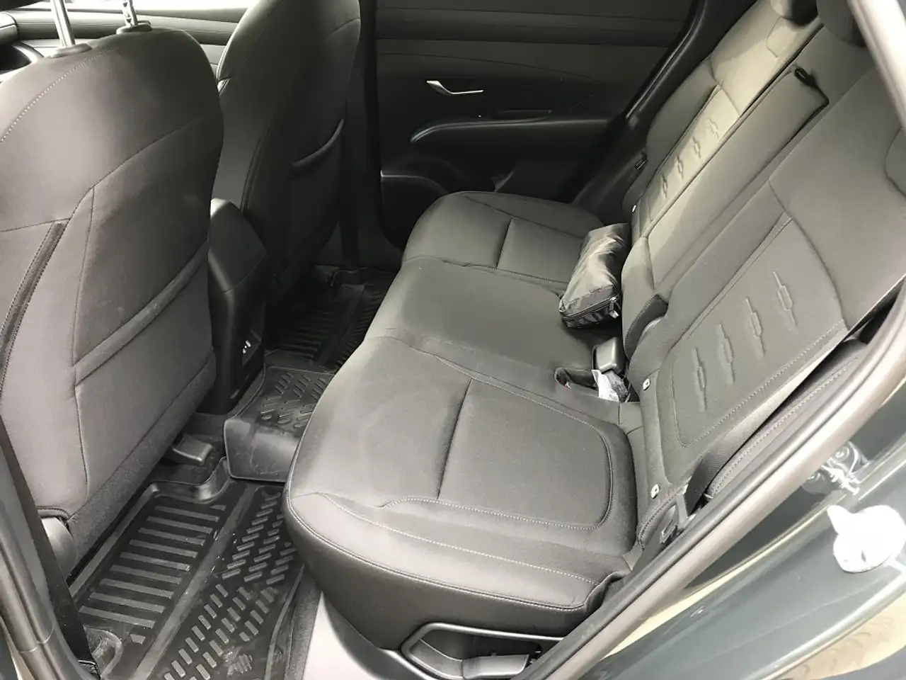 Hyundai TUCSON 1.6 T-GDI Select 2WD — معرض صور السيارة 13