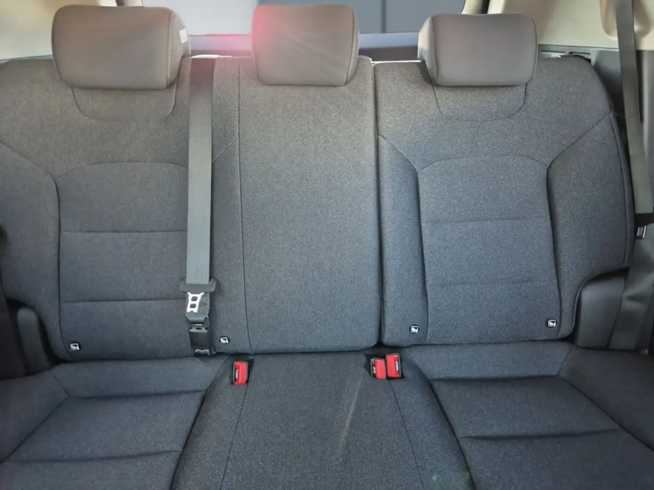 SsangYong Korando 1.5 T-GDI Ruby 4x4 *ALLRAD*AUTOMATIK*LED*NAVI*KAMERA*SHZ*PDC* — Galerie du véhicule 13