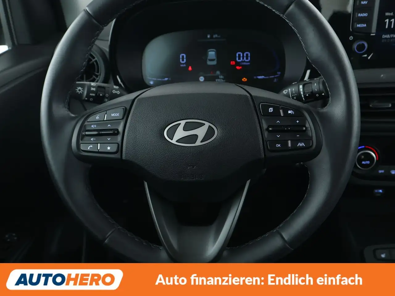 Hyundai i10 1.2 Trend*NAVI*CAM*TEMPO*SHZ* — Vehicle gallery 19