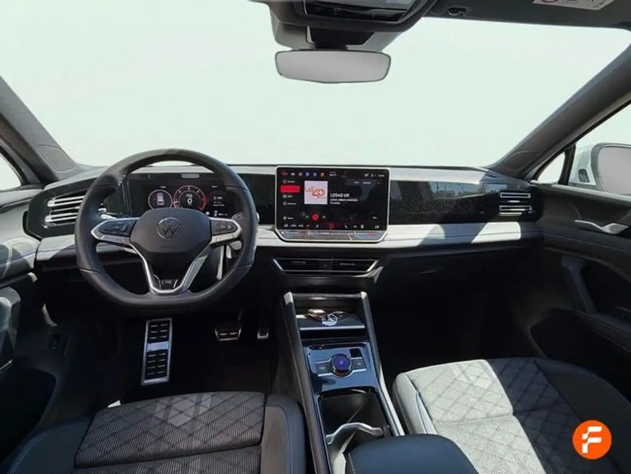 Volkswagen Tiguan 2.0TDI R-Line DSG 110kW — معرض صور السيارة 23