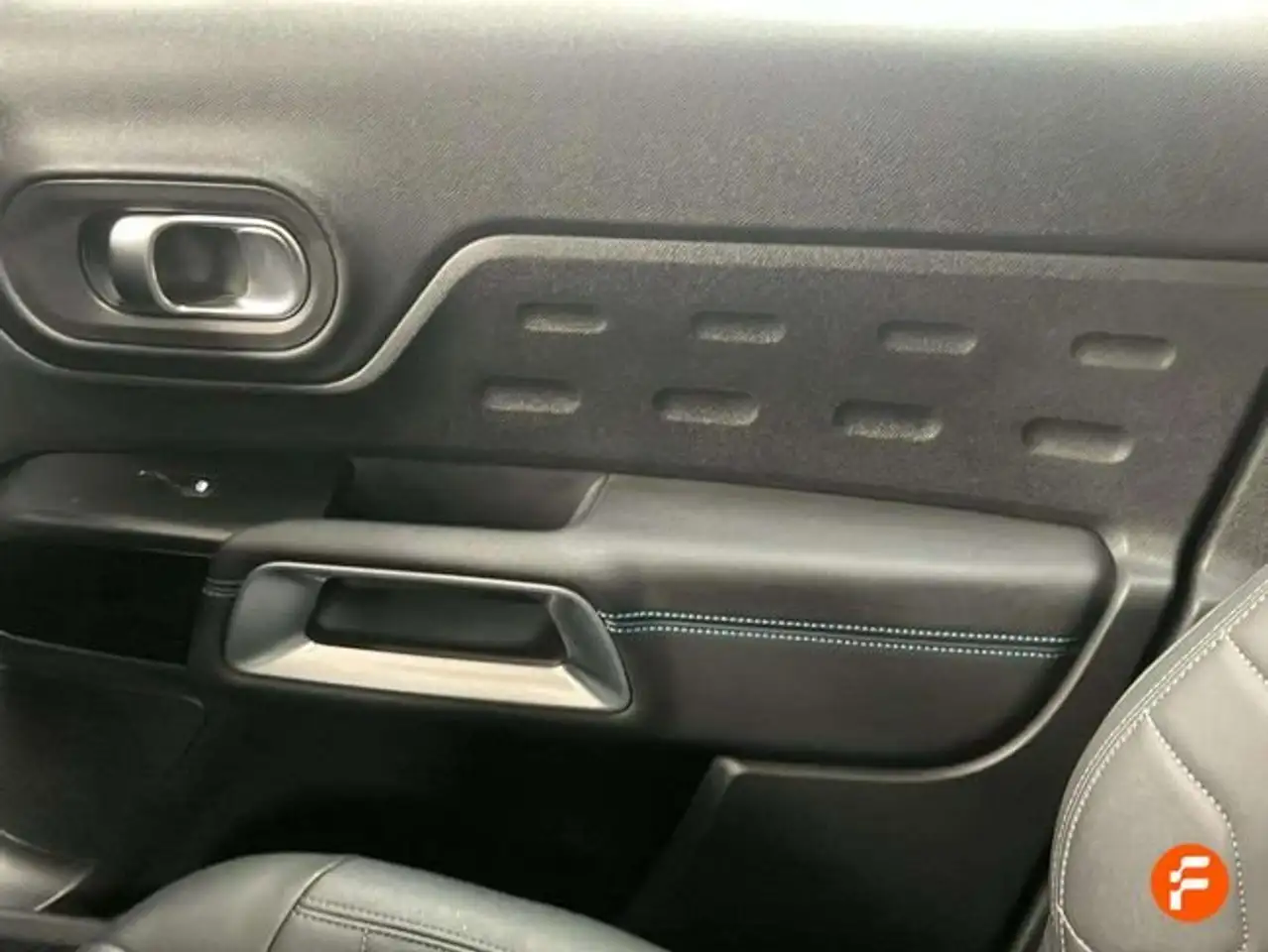 Citroen C5 Aircross HYBRID 100kW (136CV) e-DCS6 Max — Vehicle gallery 13