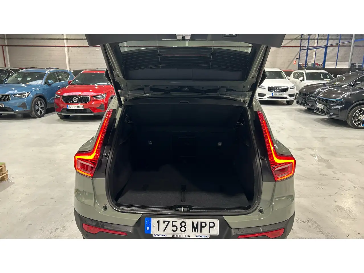 Volvo XC40 B3 Core Aut. — Vehicle gallery 11