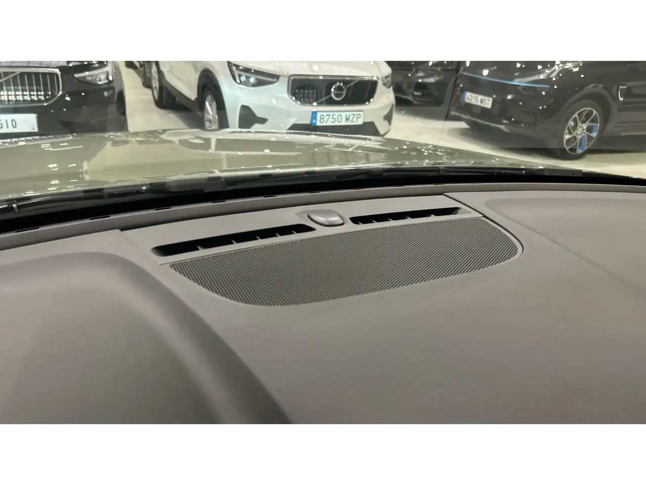 Volvo XC40 B3 Core Aut. — Vehicle gallery 28