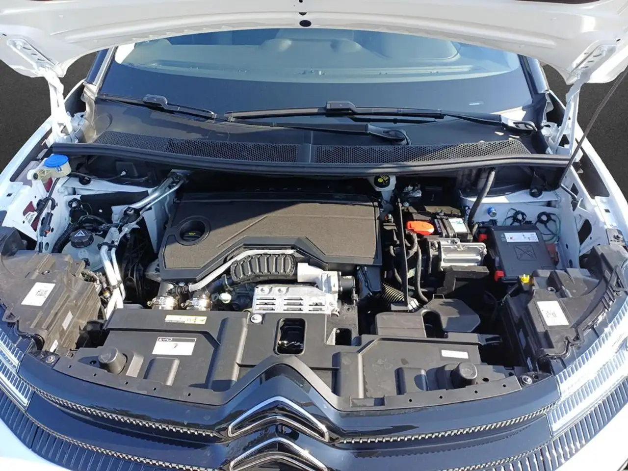 Citroen C5 Aircross Mild Hybrid 136 — معرض صور السيارة 5