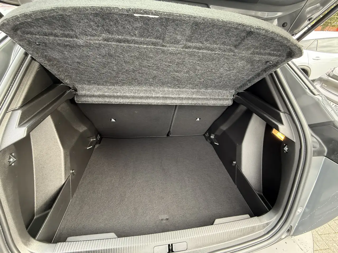 Peugeot 2008 Active — معرض صور السيارة 11
