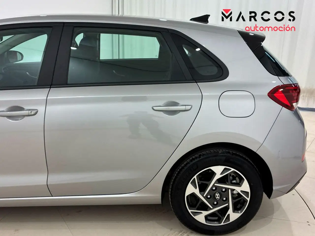 Hyundai i30 1.0 TGDI Klass 48V 100 — معرض صور السيارة 20
