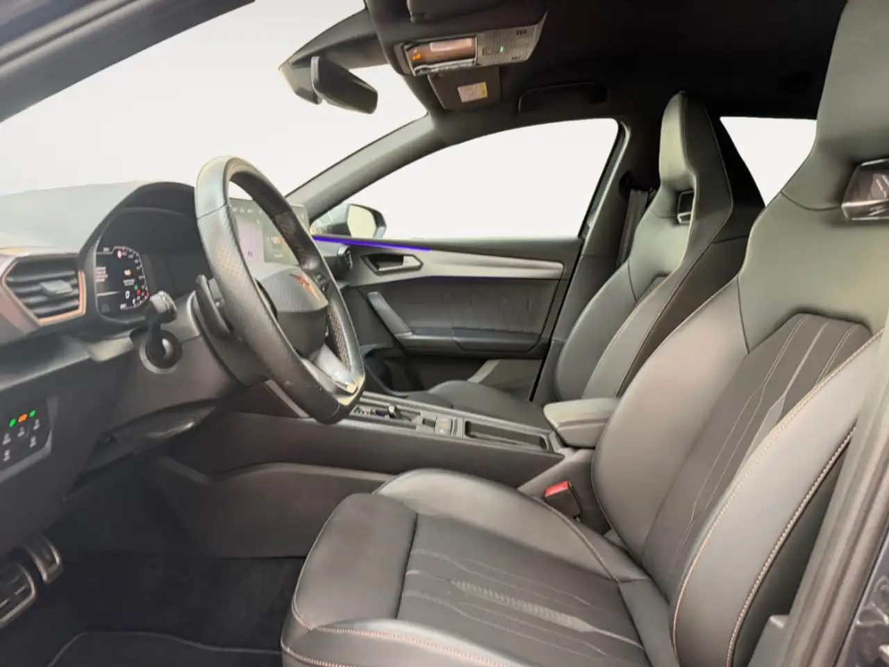 CUPRA Leon VZ ST AUTOMATIK NAV LED AHK DIG-DISPLAY KAMERA ACC — Vehicle gallery 9