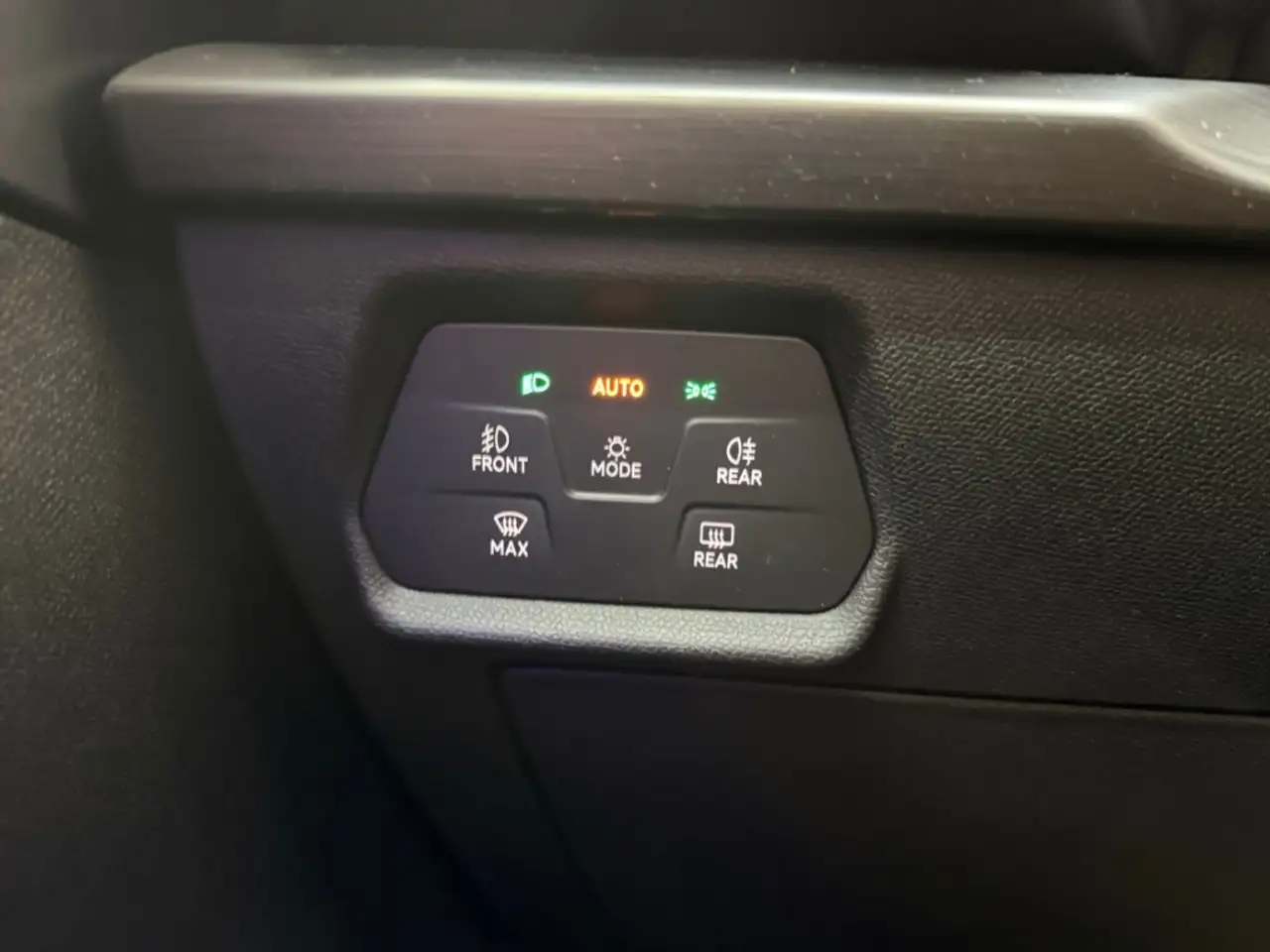 CUPRA Leon VZ ST AUTOMATIK NAV LED AHK DIG-DISPLAY KAMERA ACC — Vehicle gallery 19