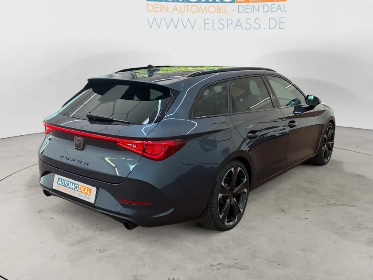 CUPRA Leon VZ ST AUTOMATIK NAV LED AHK DIG-DISPLAY KAMERA ACC — Vehicle gallery 5