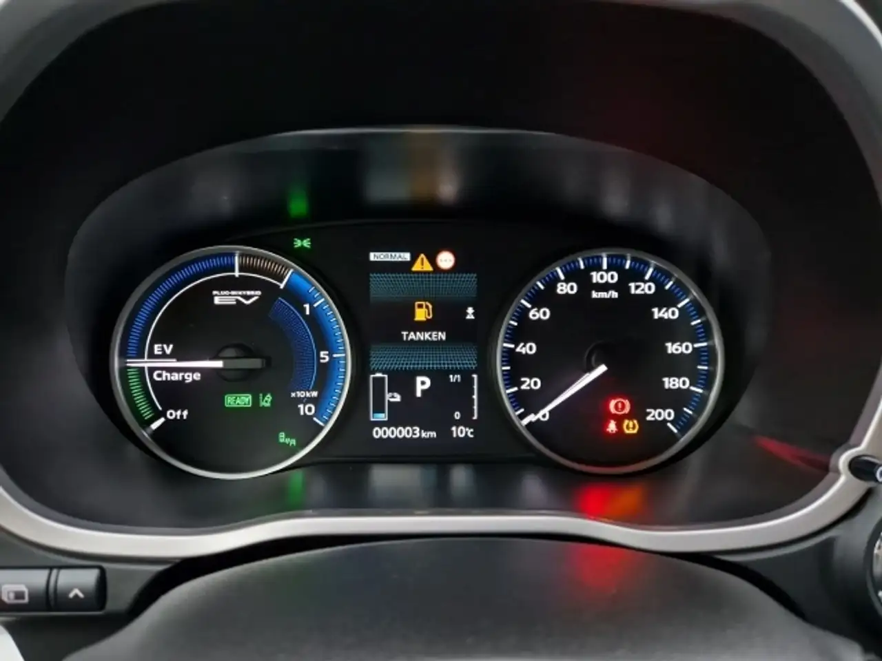 Mitsubishi Eclipse Cross Plug-In Hybrid Select AHK ACC LED Navi — Galería del vehículo 39