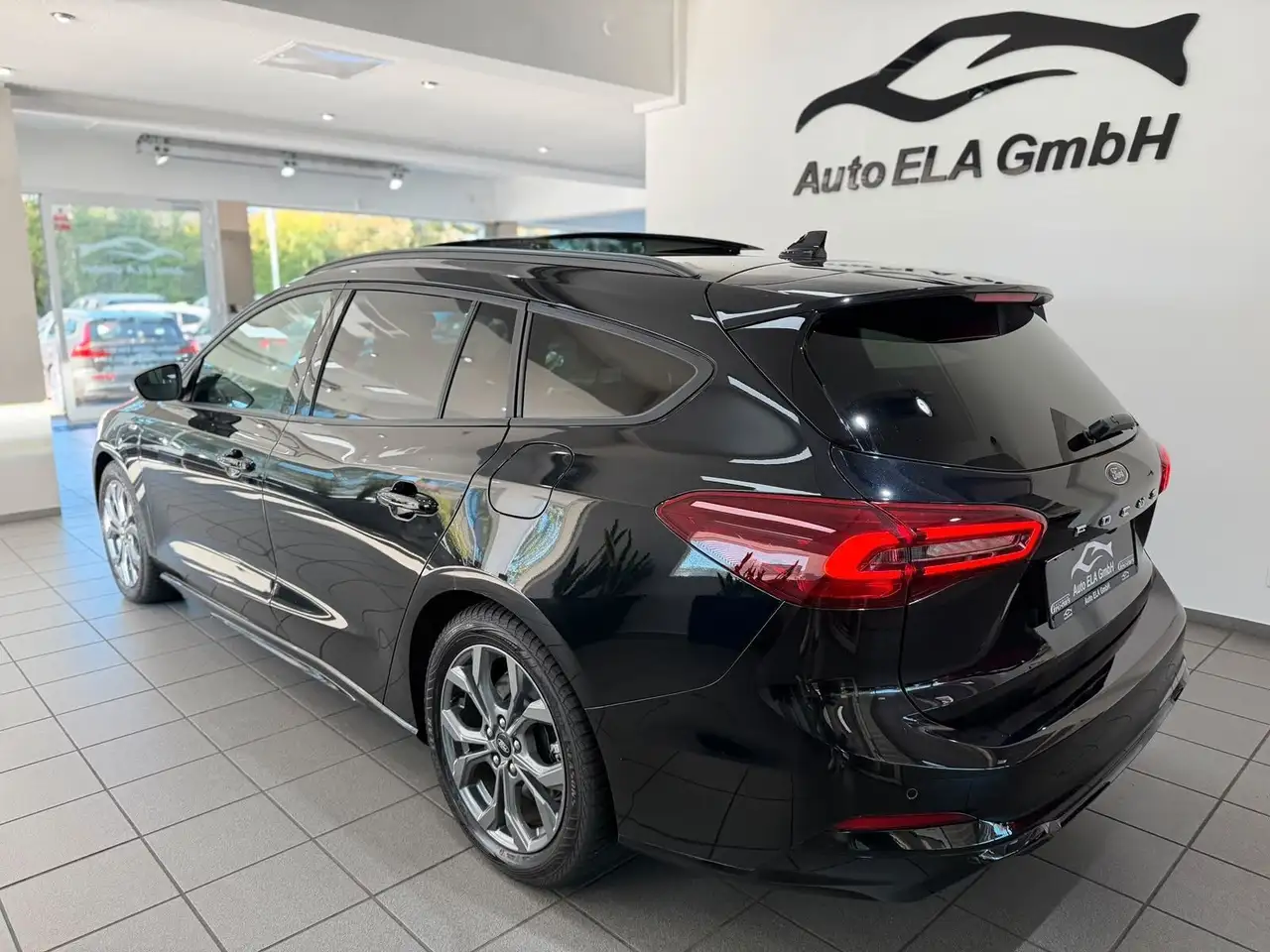 Ford Focus Turnier ST-Line X Automatik|Pano|AHK|Kam. — Galería del vehículo 6