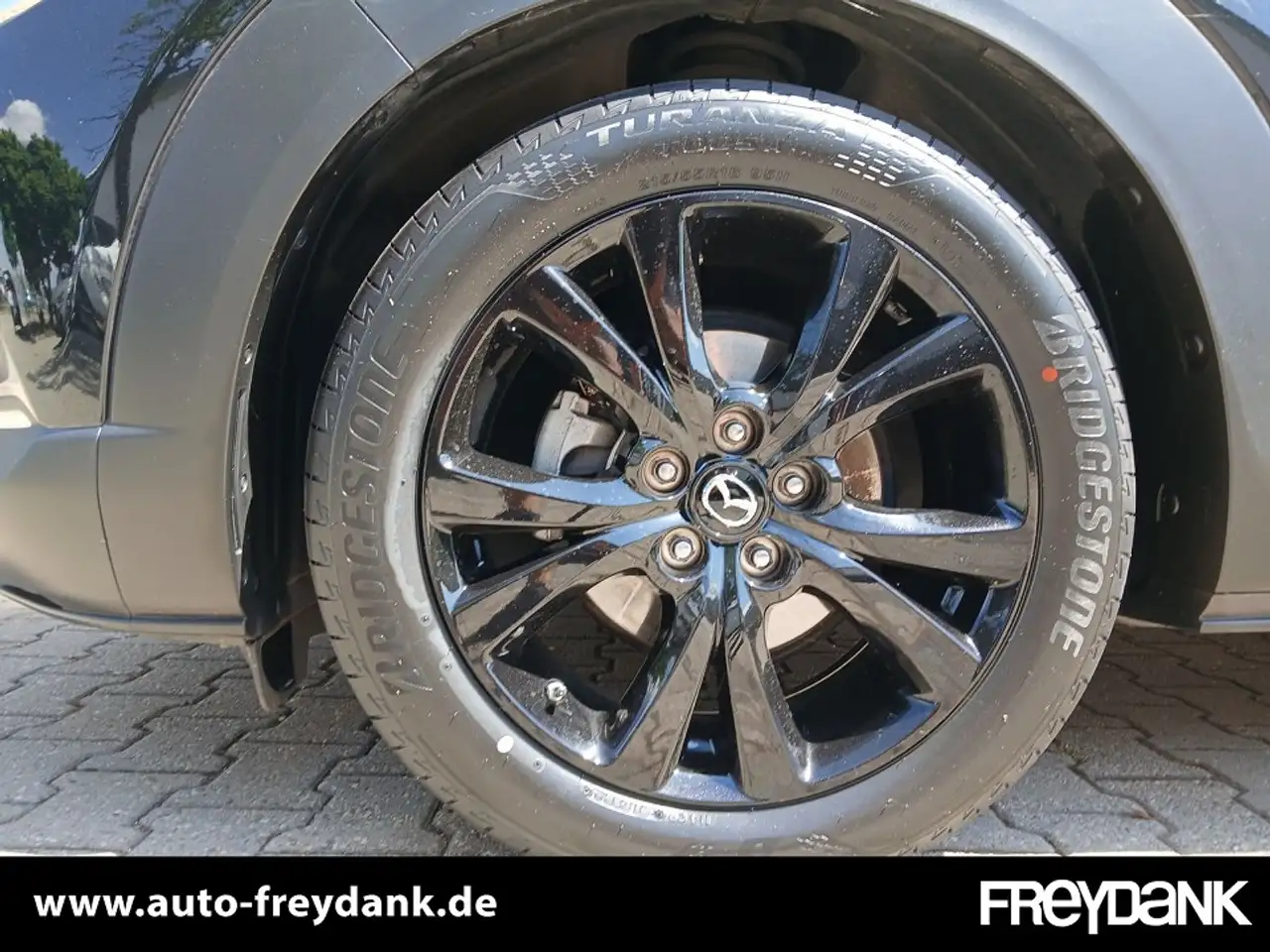 Mazda CX-30 2.0L e-SKYACTIV G 122ps Homura — معرض صور السيارة 7
