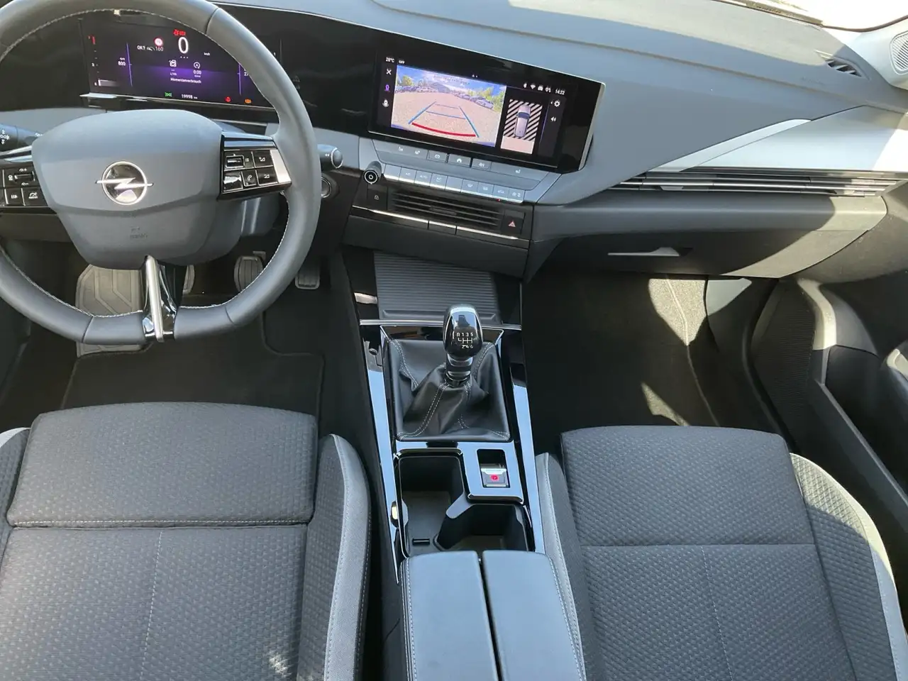 Opel Astra Sports Tourer Edition Kamera Sitzheizeizung — معرض صور السيارة 12