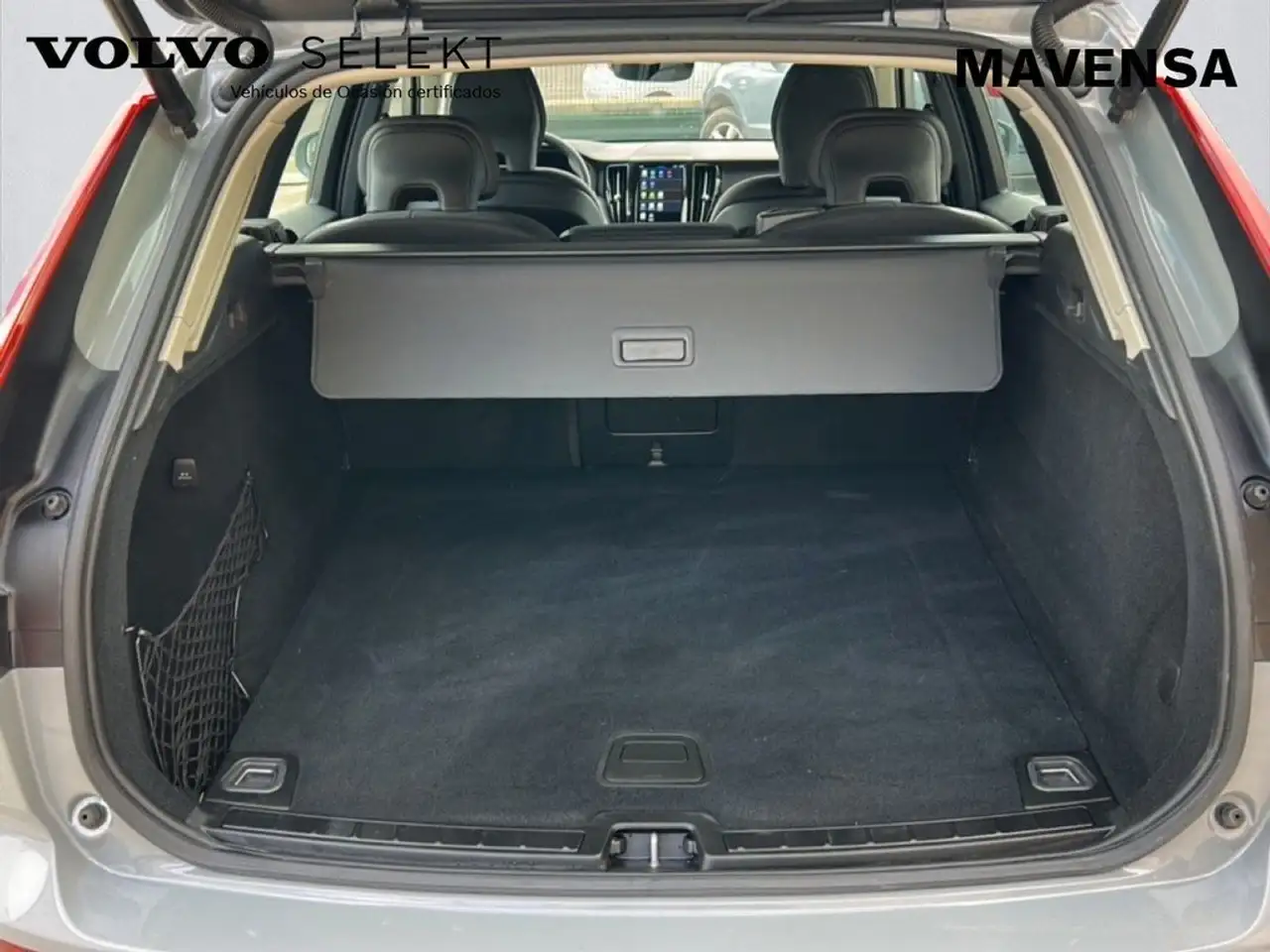 Volvo XC60 B4 Core FWD Aut. — Galerie du véhicule 9