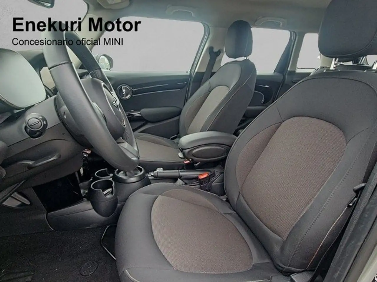 MINI Cooper Aut. — Galería del vehículo 10